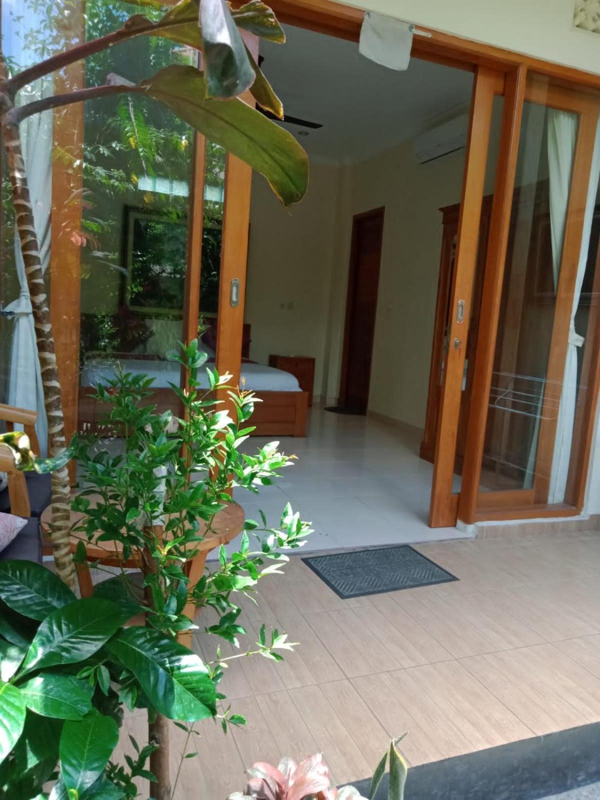 Pak'Vo'House Hotel Ubud Buitenkant foto