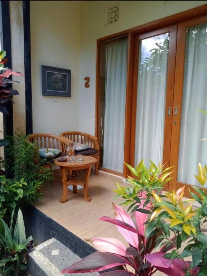 Pak'Vo'House Hotel Ubud Buitenkant foto